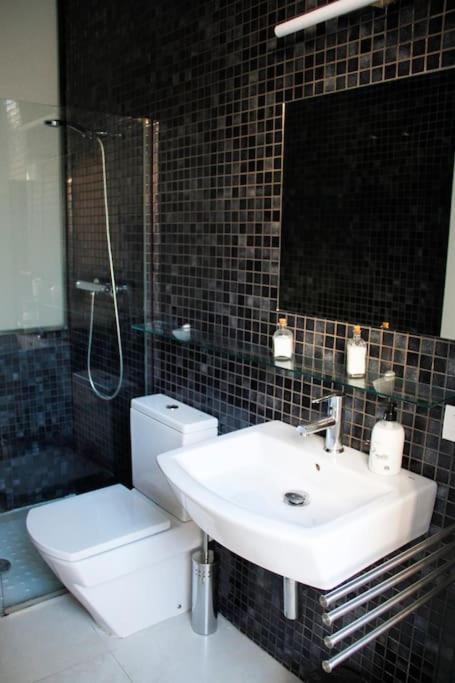 Cosy Apartment / Literally At The Foot Of Alhambra Γρανάδα Εξωτερικό φωτογραφία